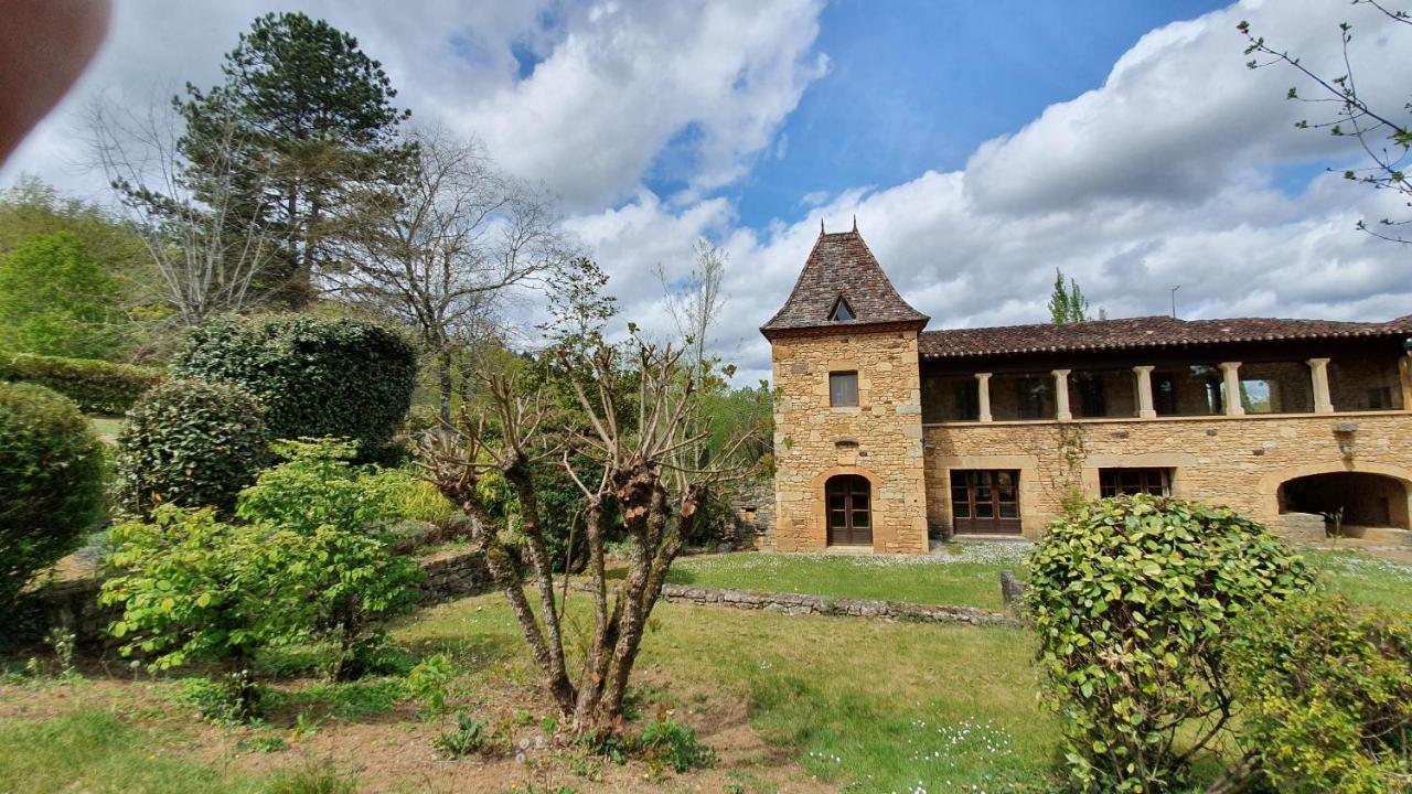 Hotel Domaine Du Cardou Puy-lʼÉvêque Exteriér fotografie