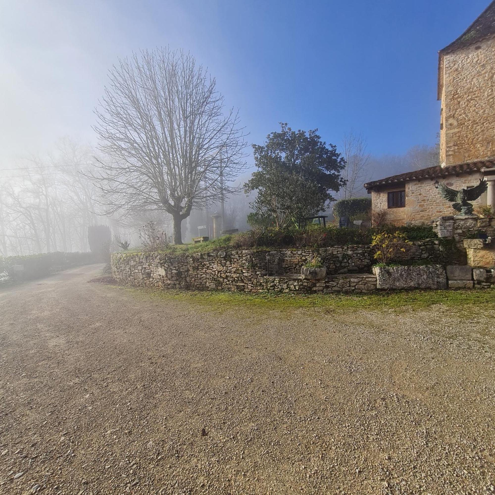 Hotel Domaine Du Cardou Puy-lʼÉvêque Exteriér fotografie